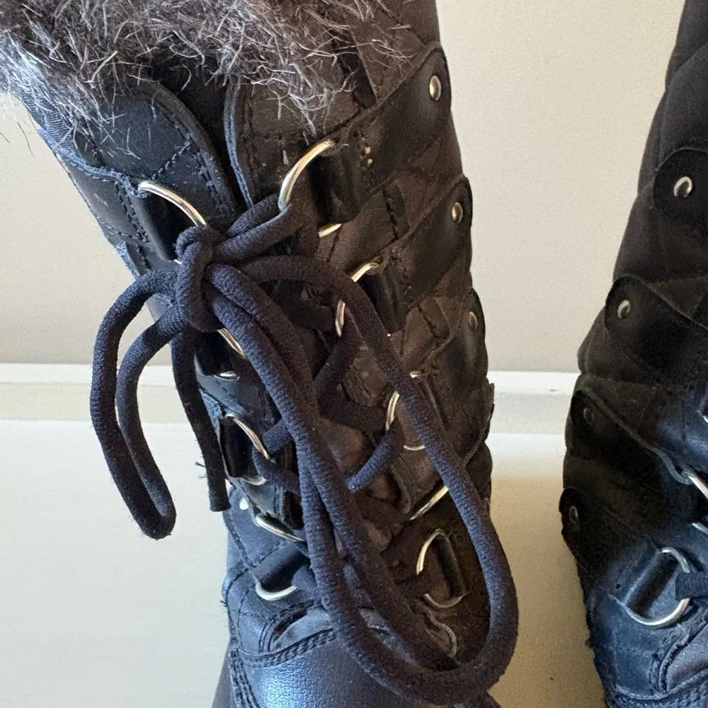 SOREL Joan of Arc winter boots. - Picture 8 of 12